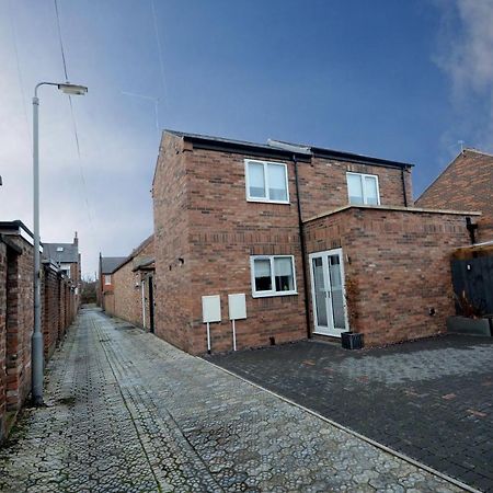 The Mews - 2 Bedroom Luxury, Spacious House With Free Parking York Eksteriør bilde