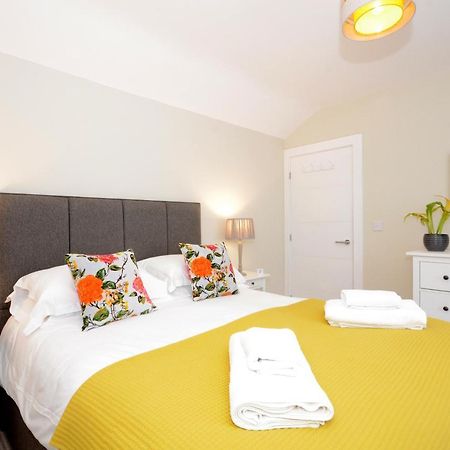 The Mews - 2 Bedroom Luxury, Spacious House With Free Parking York Eksteriør bilde
