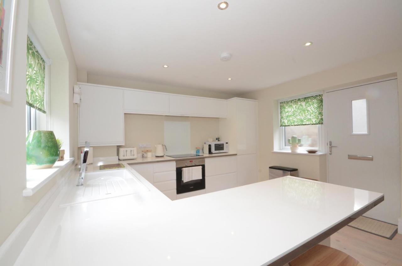 The Mews - 2 Bedroom Luxury, Spacious House With Free Parking York Eksteriør bilde