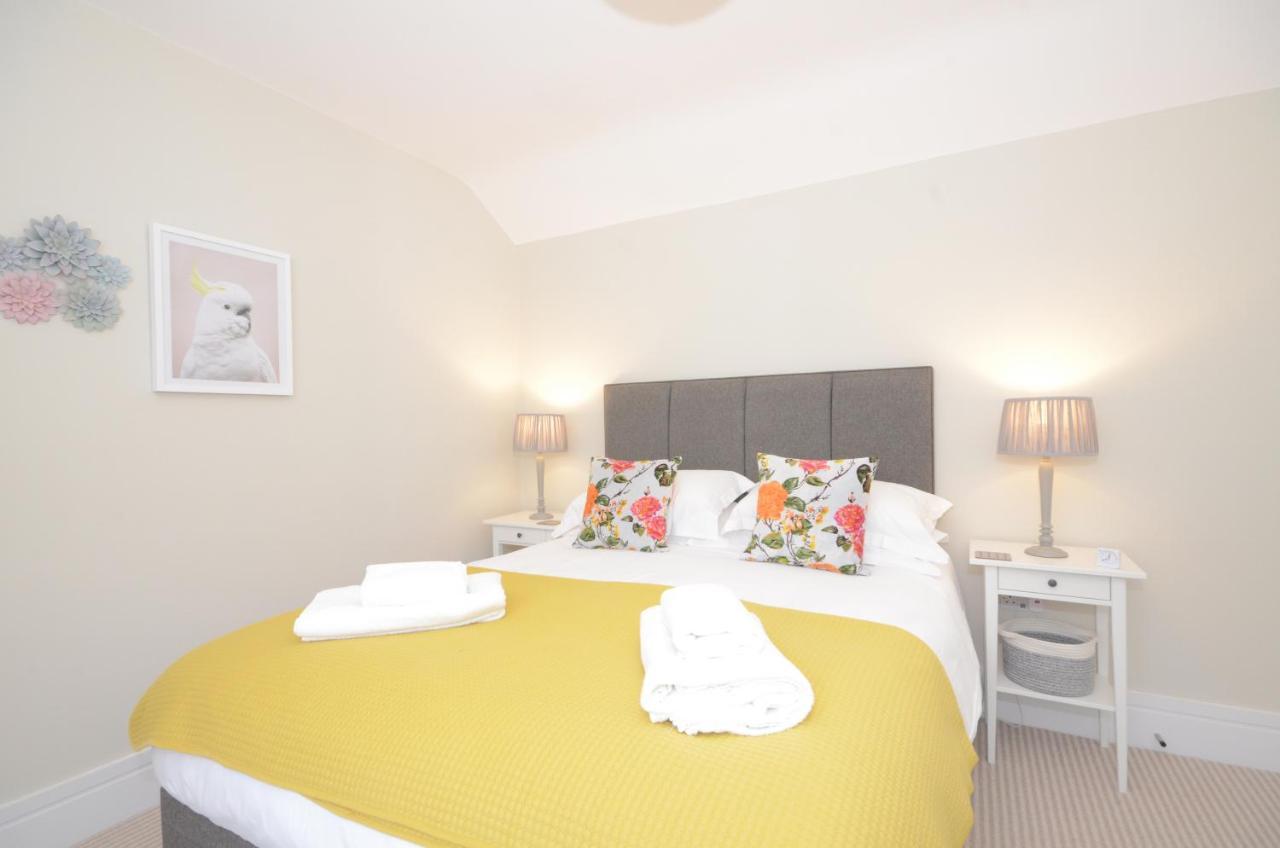 The Mews - 2 Bedroom Luxury, Spacious House With Free Parking York Eksteriør bilde