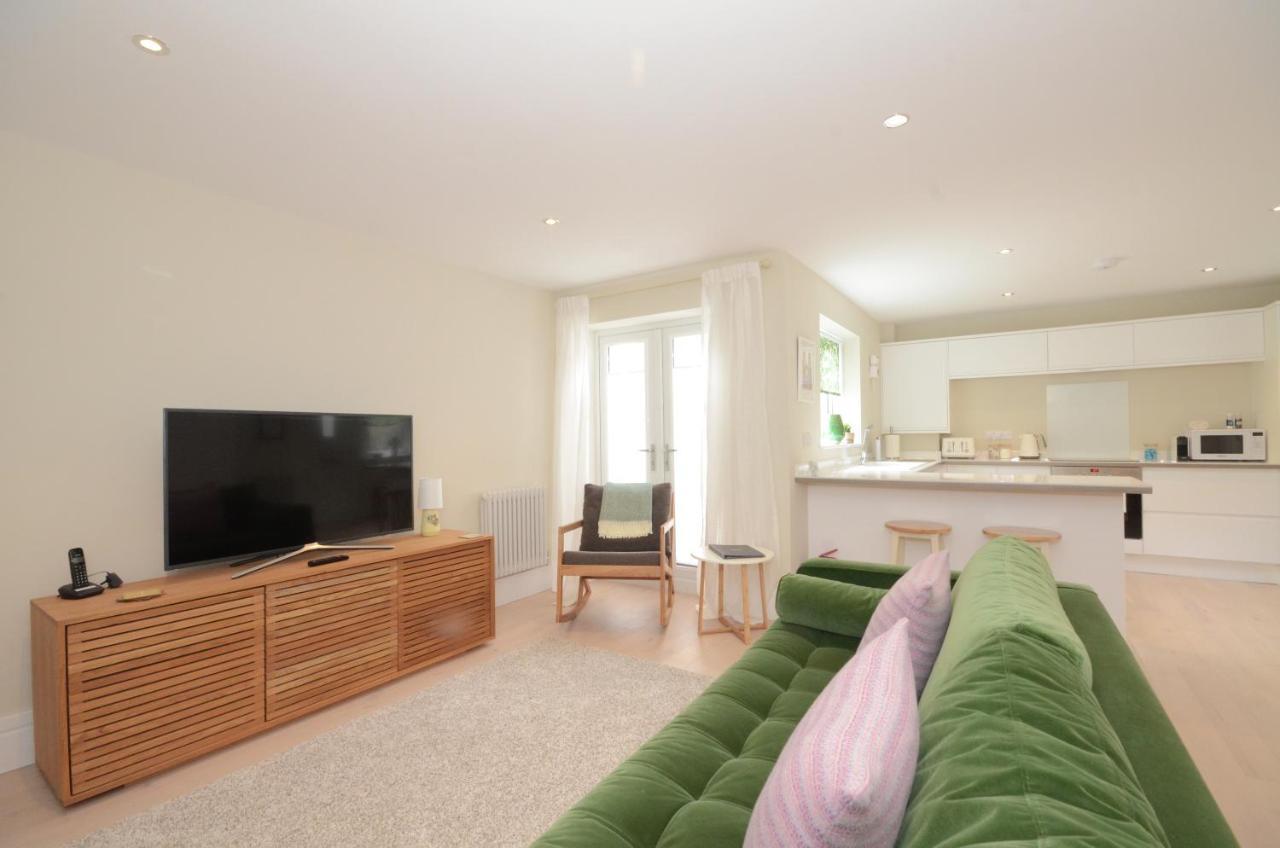The Mews - 2 Bedroom Luxury, Spacious House With Free Parking York Eksteriør bilde