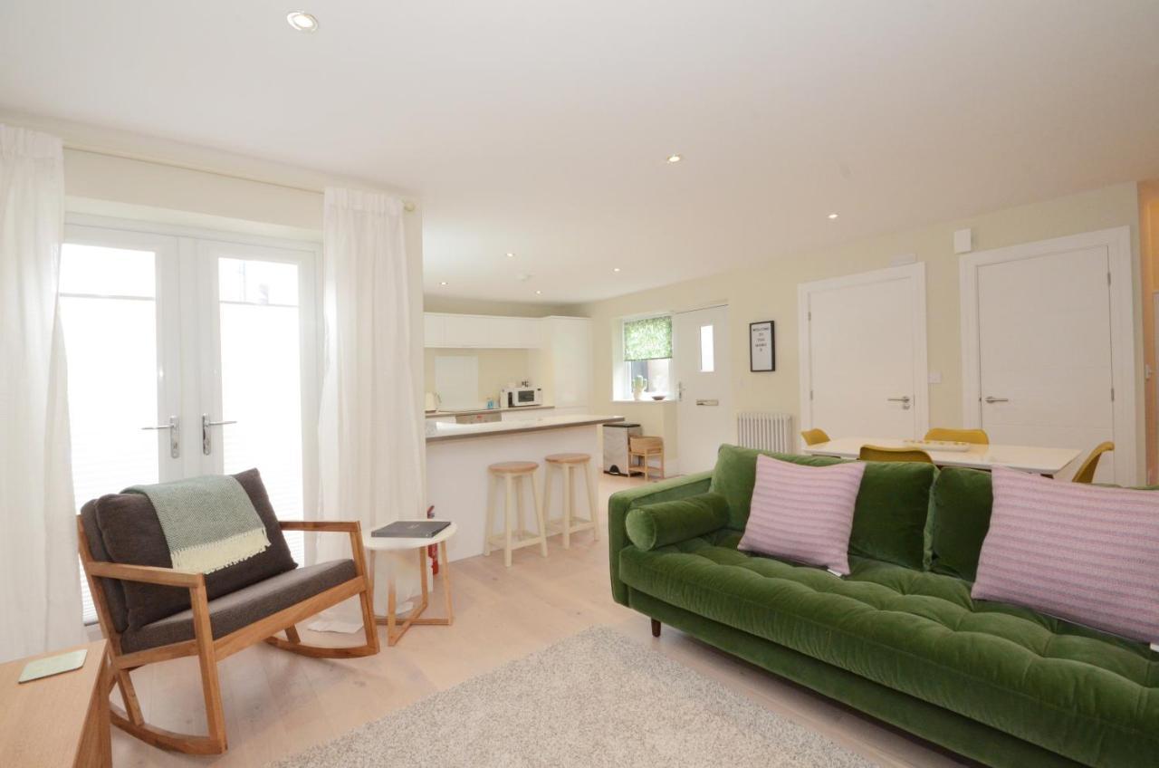 The Mews - 2 Bedroom Luxury, Spacious House With Free Parking York Eksteriør bilde
